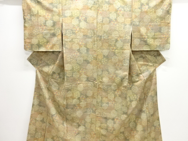 亀甲に花模様手織り紬着物